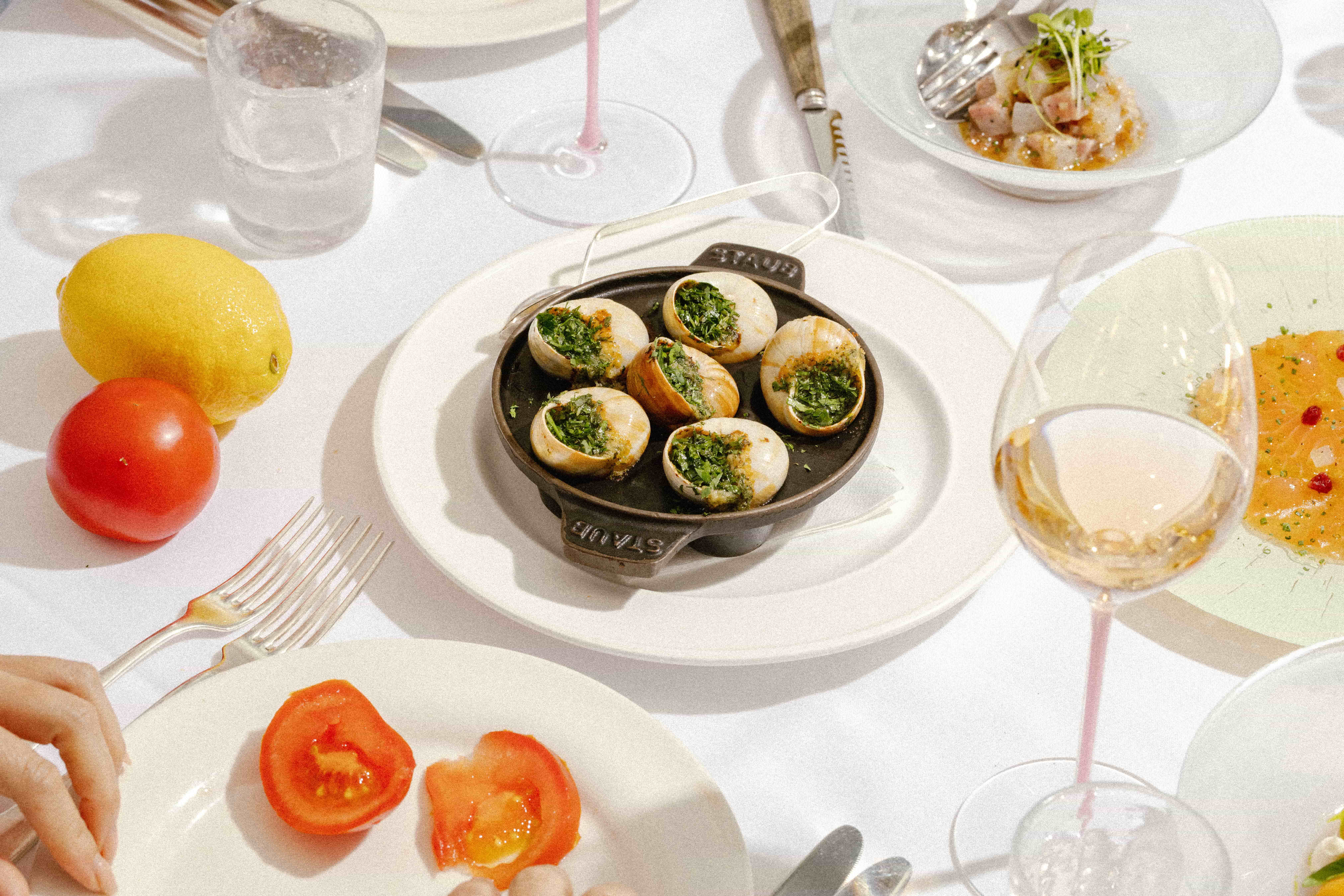 Snails with Garlic Butter and Parsley (2).jpg