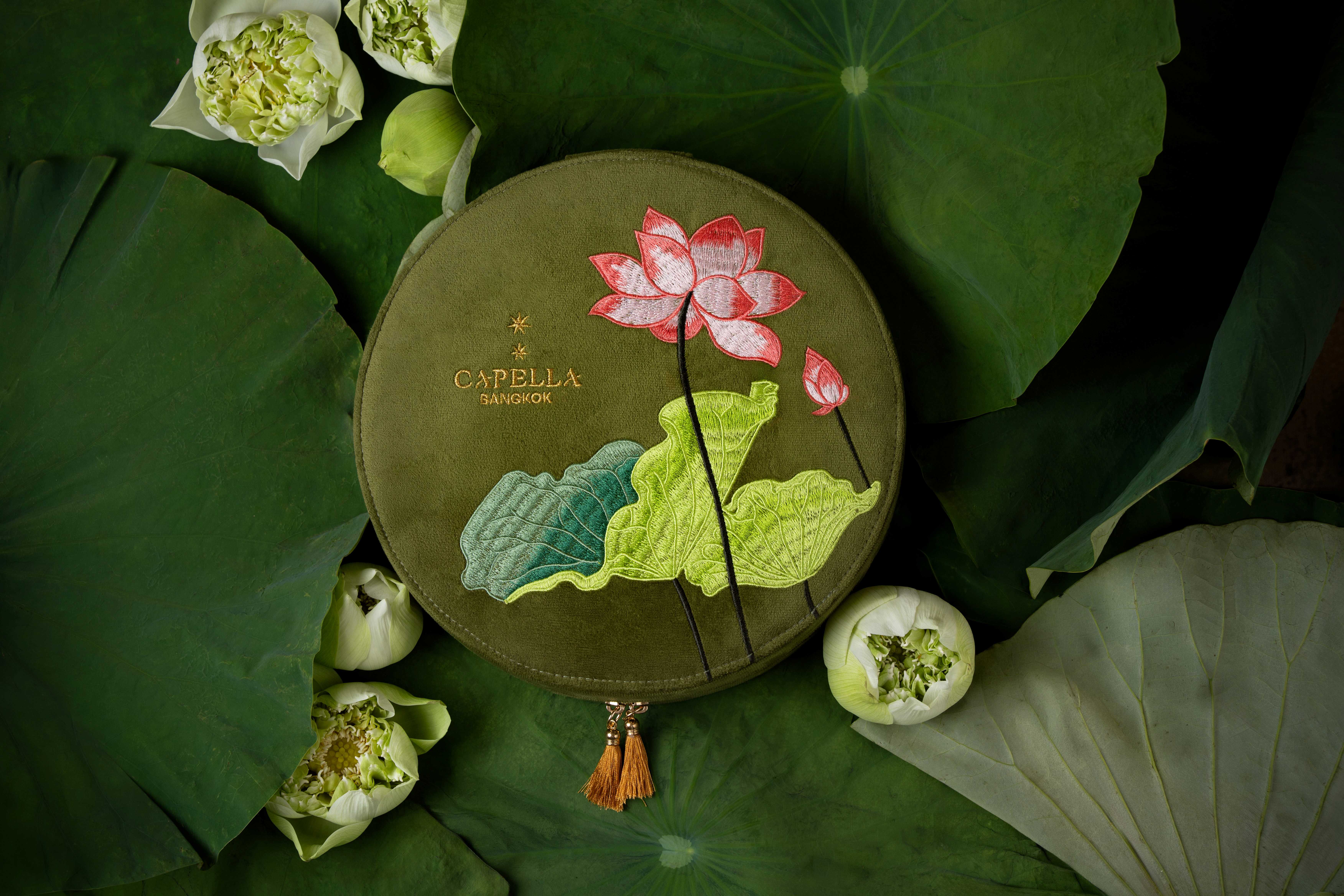 Capella Bangkok Mooncake 2026 - 1.jpg