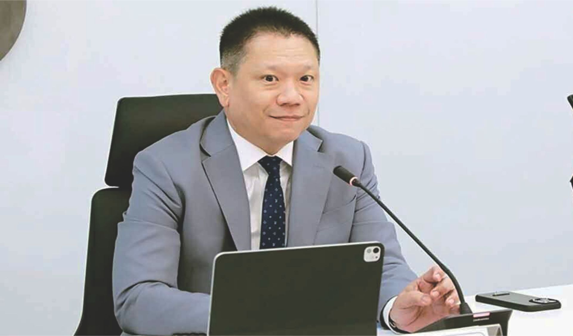 财政部：财政基本面稳健 不会重演法国式动荡